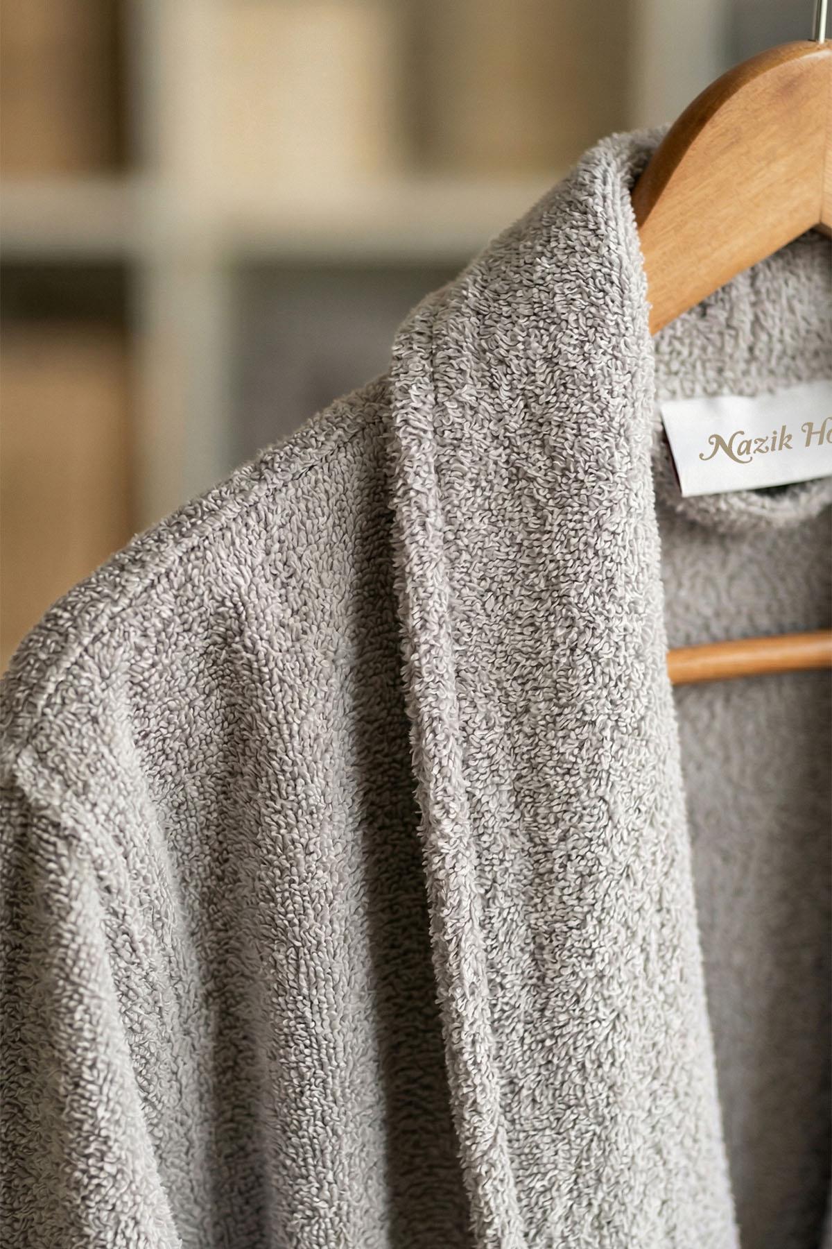 Petna Men's Cotton Bathrobe
