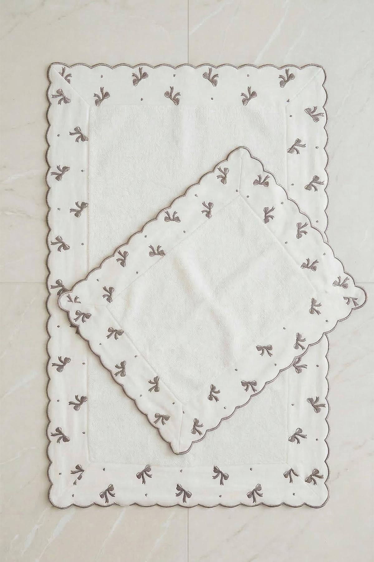 Serena Bow Embroidered 2-Piece Mat Set (60 x 100 cm)