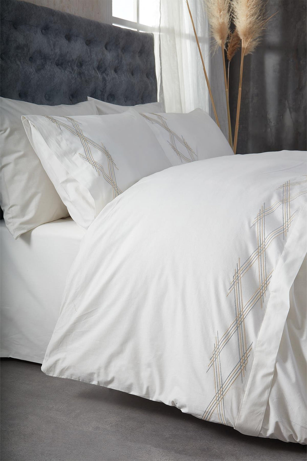 Alizya Karo Nakışlı Çift Kişilik 6 Parça Nevresim Takımı - Nazik Home - Yuvama Değer!