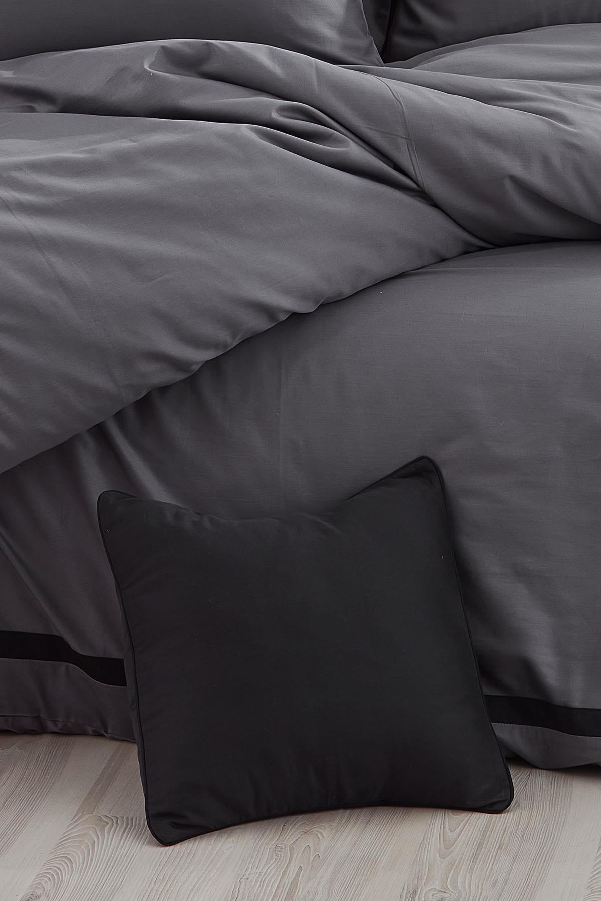 Carisma Piped Cotton Sateen Super King Size 7-Piece Duvet Cover Set