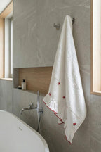 Cherry Embroidered Bath Towel (90 x 150 cm)