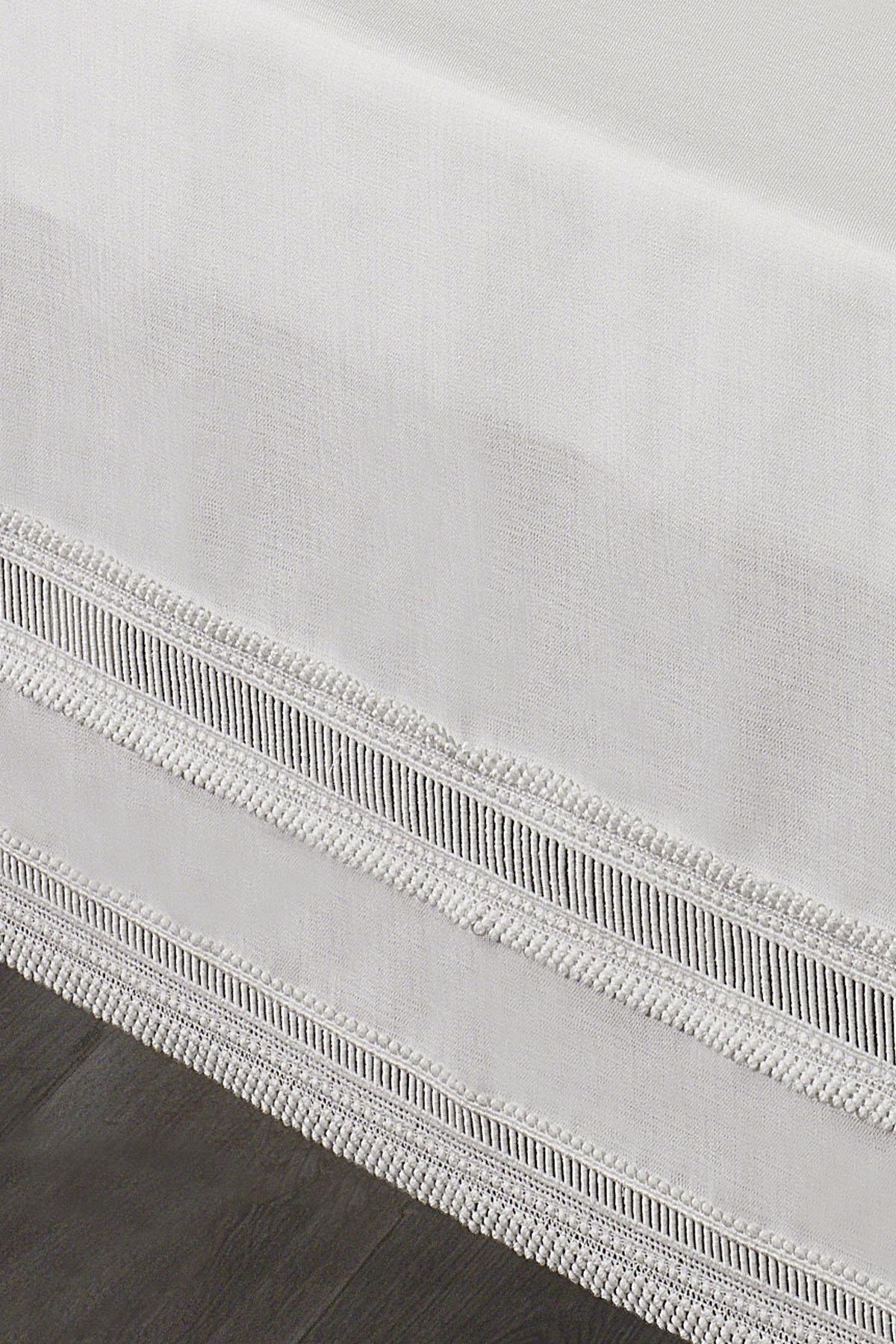 Elis Stain-Resistant, Worry-Free Tablecloth (160 x 260 cm)