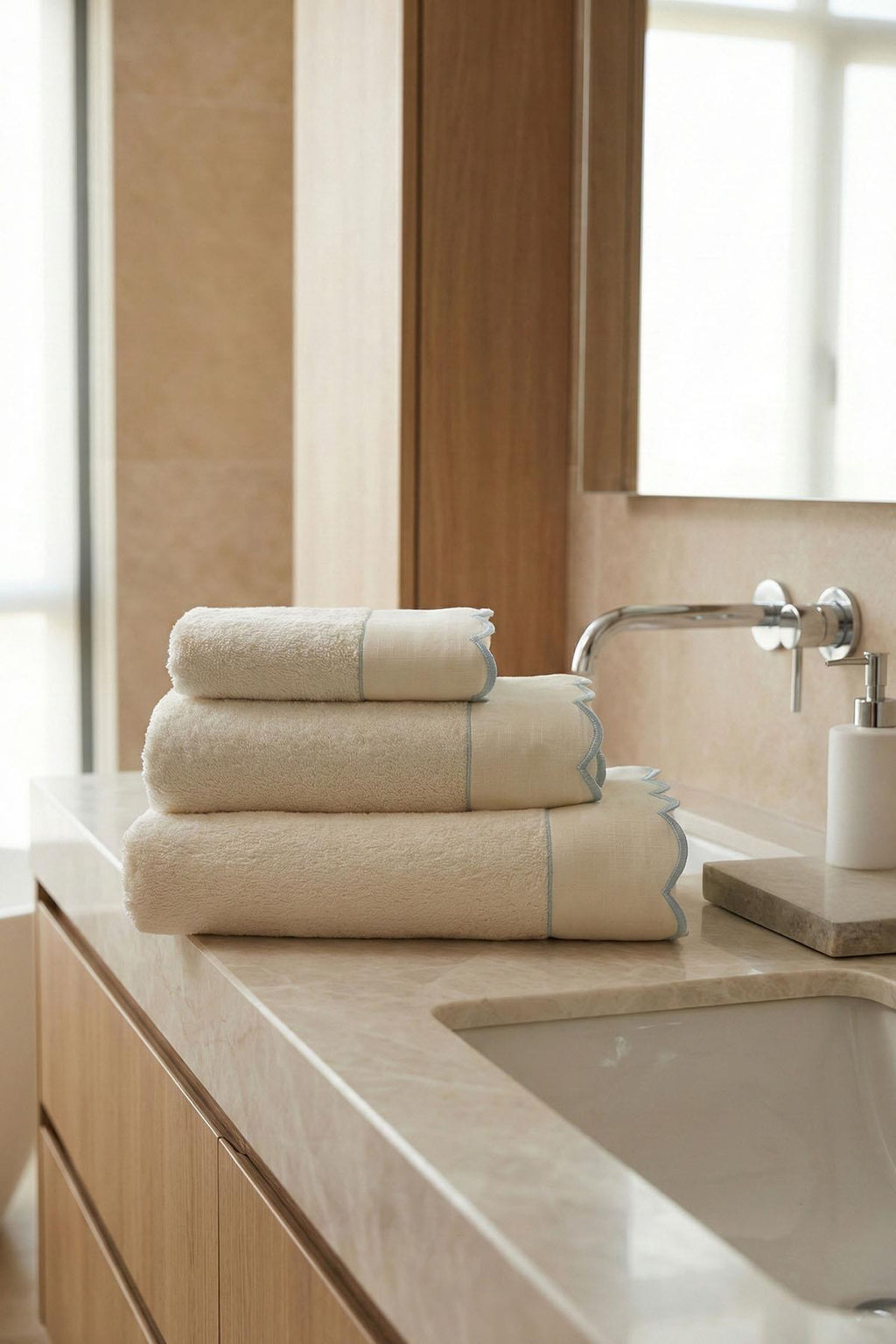 Elora Striped Embroidered Face Towel (50 x 90 cm)
