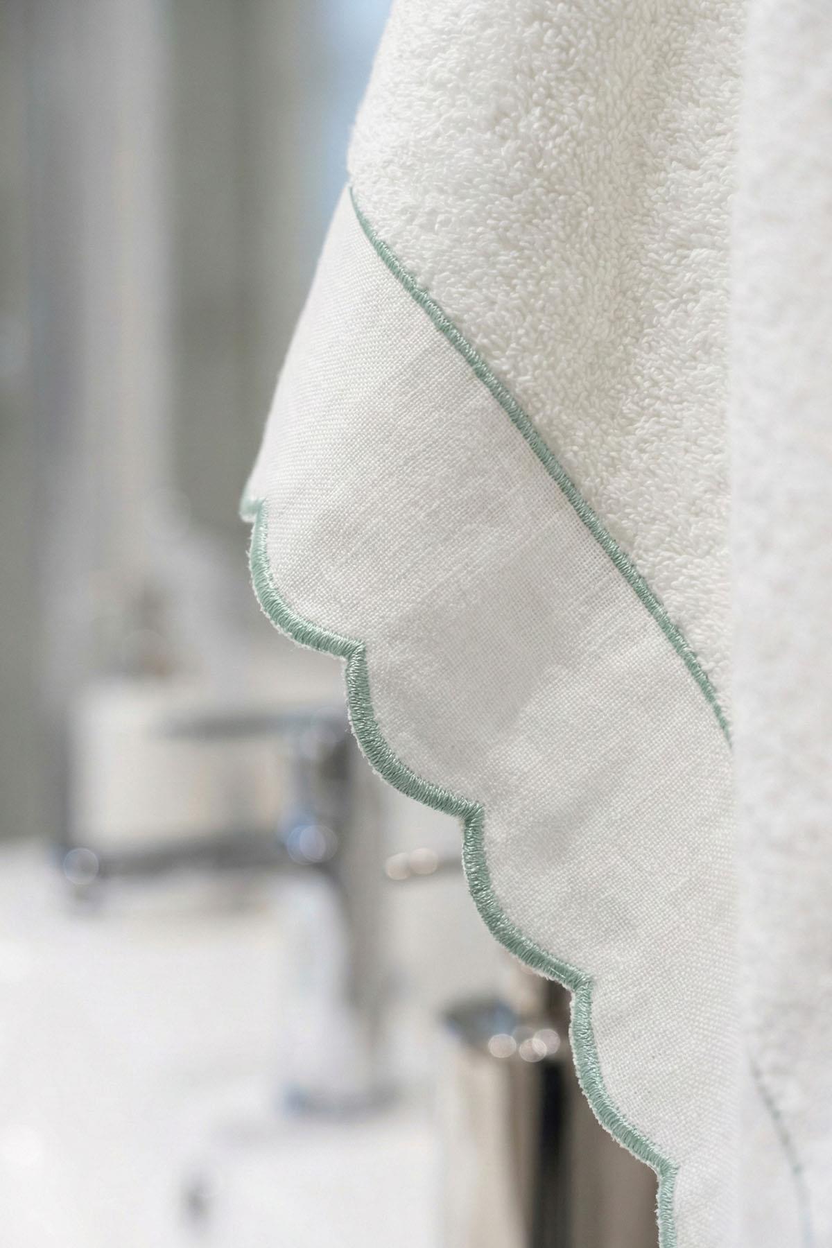 Elora Striped Embroidered Face Towel (50 x 90 cm)