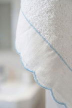 Elora Striped Embroidered Bath Towel (90 x 150 cm)