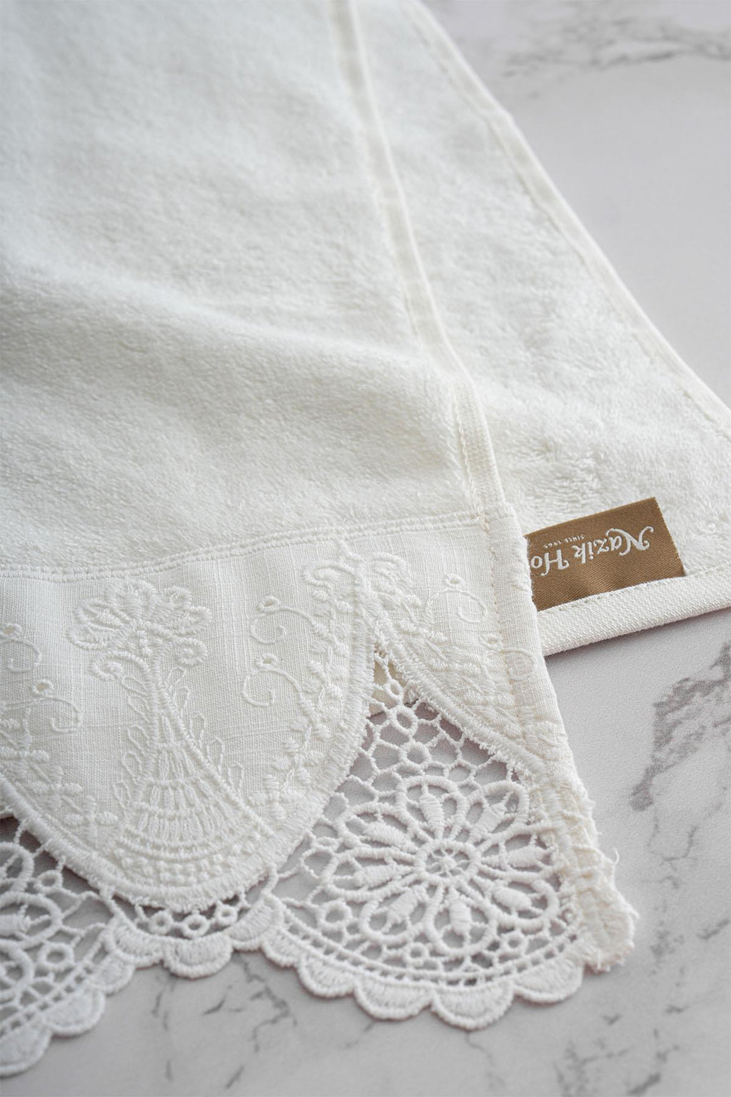 Emma Lace Face Towel (50 x 90 cm)