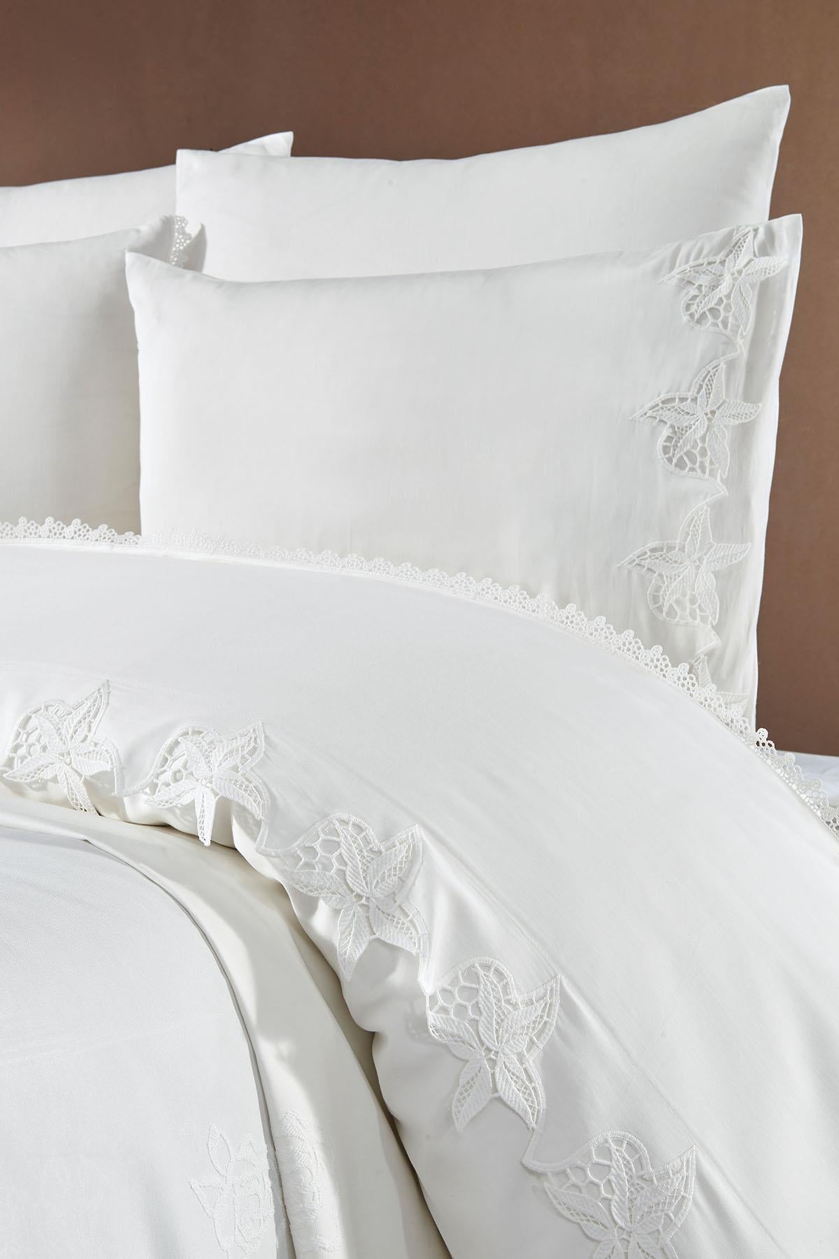 Ethnic Embroidered Double 7-Piece Duvet Cover + Quilt Set