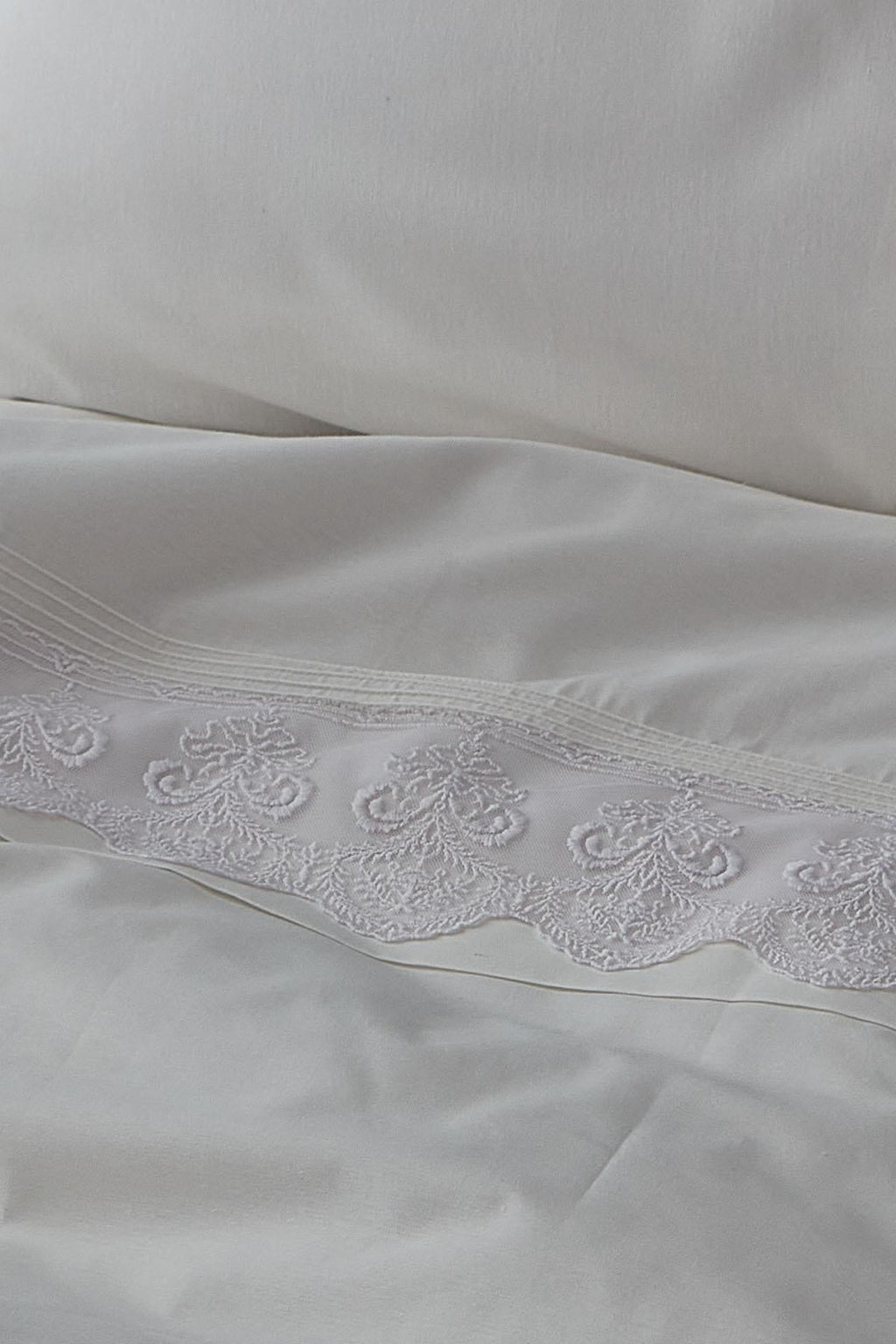 Farah Embroidered Cotton Satin Double 6-Piece Duvet Cover Set