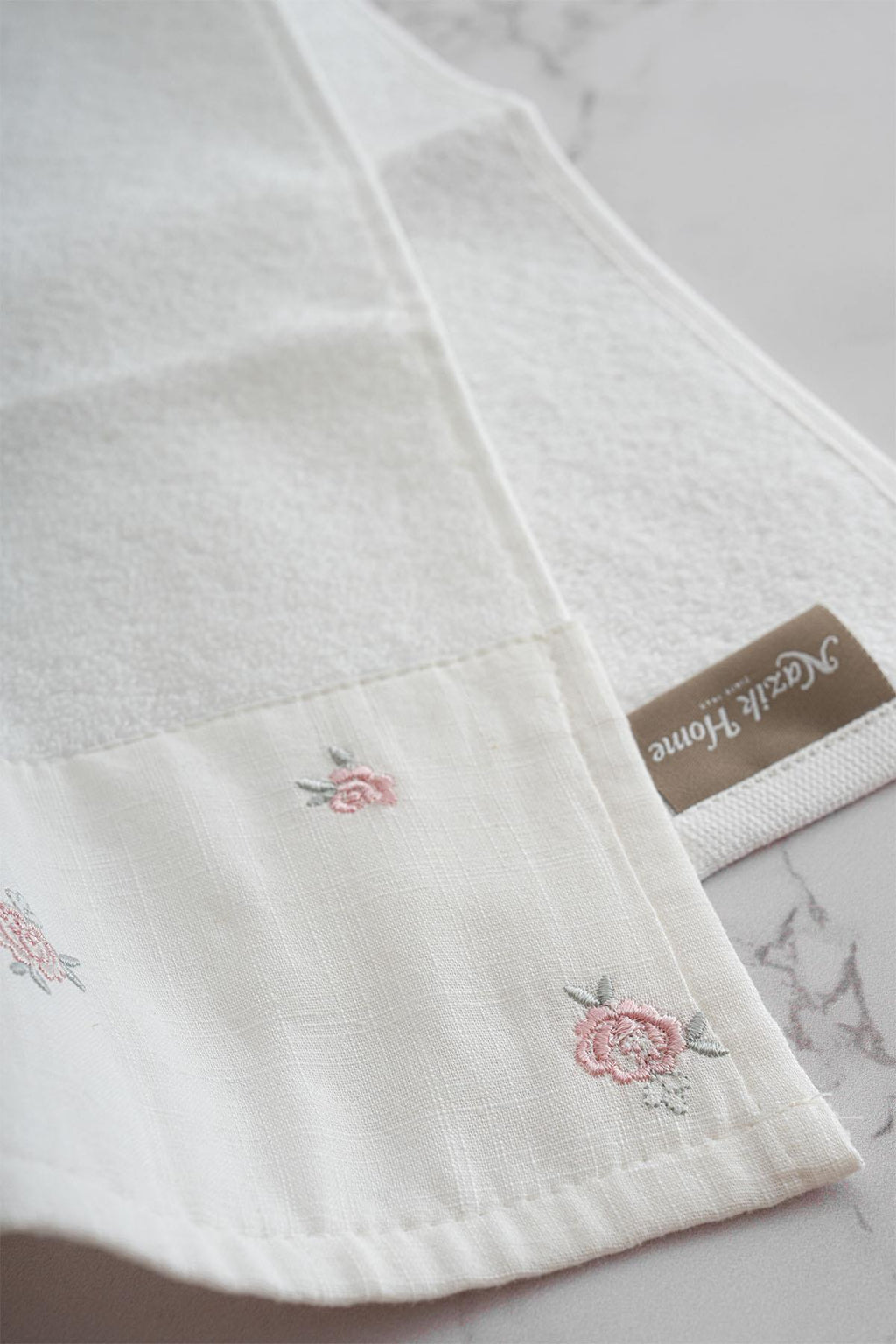 Flower Garden Rose Embroidered Hand Towel (30 x 50 cm)