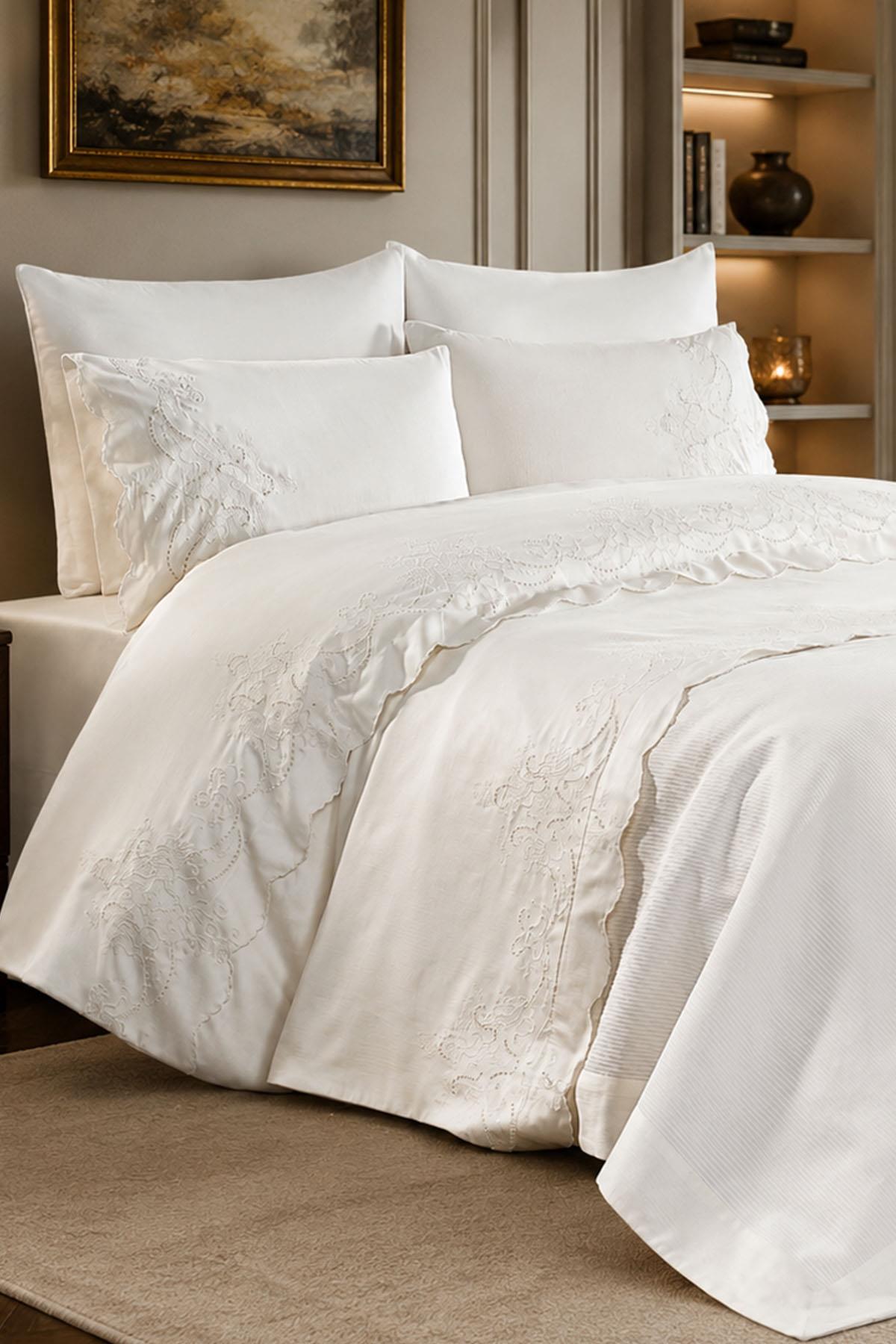 Dynasty Embroidered Double 7-Piece Duvet Cover + Blanket Set