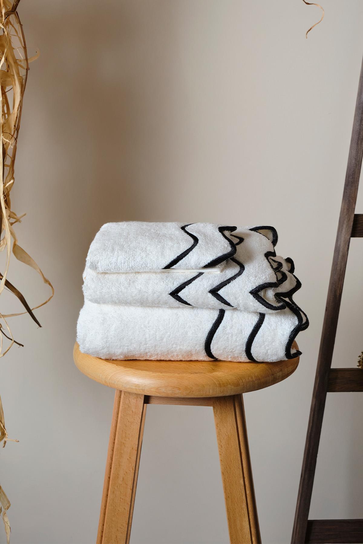 Helena El Havlusu (30 x 50 cm) - Nazik Home - Yuvama Değer!