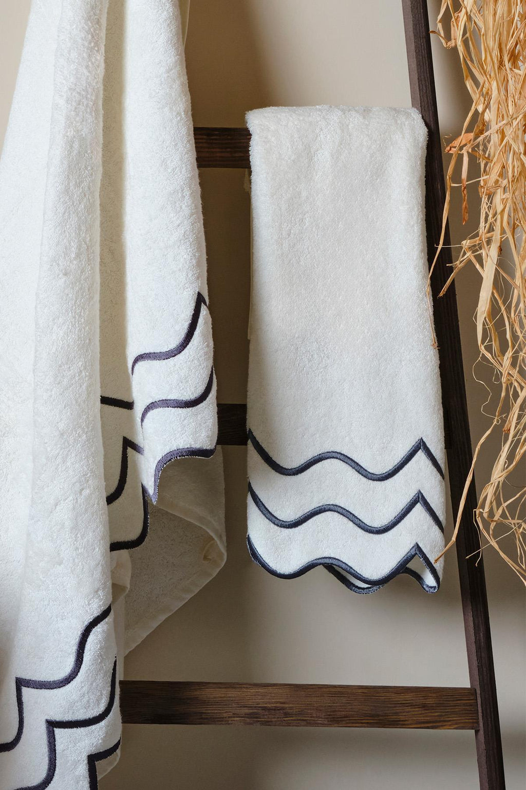 Helena Banyo Havlusu (90 x 150 cm) - Nazik Home - Yuvama Değer!