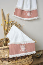 Linea Floral Patterned Towel (30 x 50 cm)