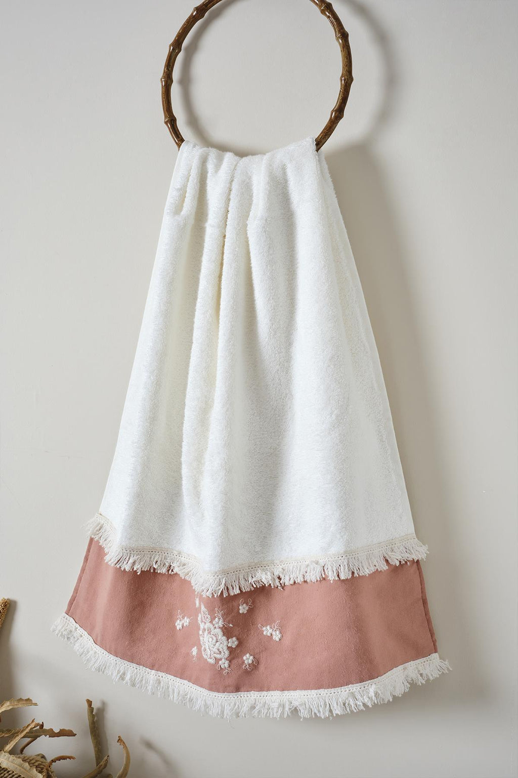 Linea Çiçek Desenli Havlu (30 x 50 cm) - Nazik Home - Yuvama Değer!