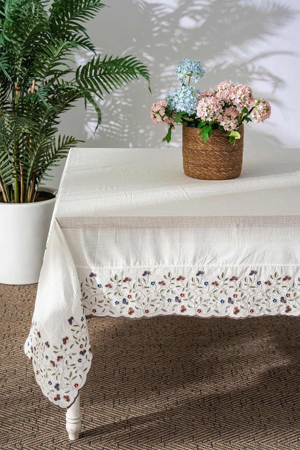 Livano Colorful Flower Embroidered Stain-Resistant, Worry-Free Tablecloth (160 x 260 cm)