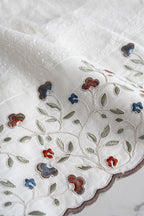 Livano Colorful Flower Embroidered Hand Towel (30 x 50 cm)