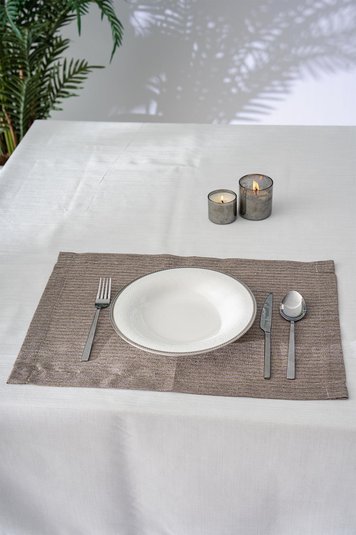 Loris Stain-Resistant Worry-Free 4-Piece Placemat Set (35 x 50 cm)