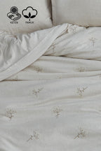 Loya Çiçek Nakışlı Çift Kişilik 6 Parça Nevresim Takımı - Nazik Home - Yuvama Değer!