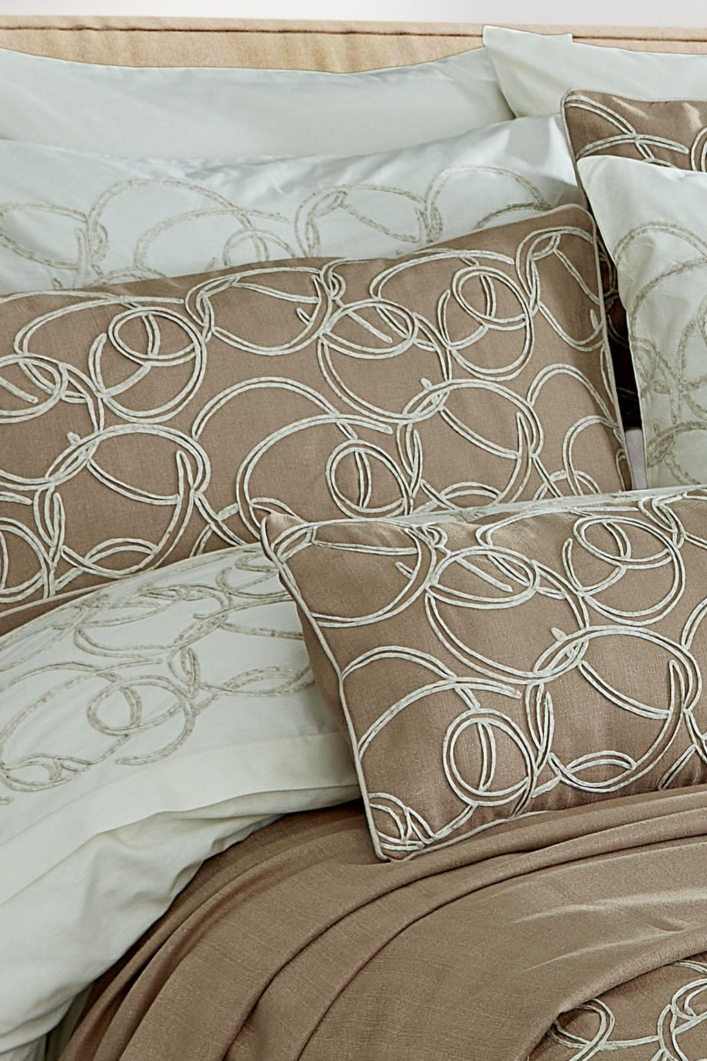 Mathilda Embroidered Double 10-Piece Duvet Cover + Blanket Set
