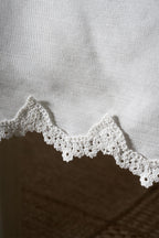 Enamel Embroidered Stain-Resistant, Worry-Free Tablecloth (150 x 250 cm)