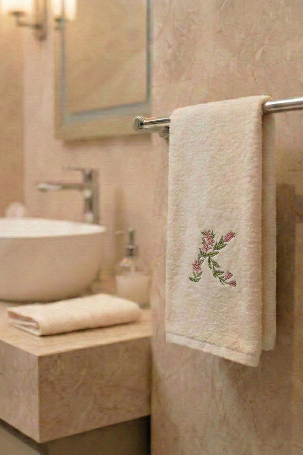 Monogrammed Bamboo Hand Towel (50 x 90 cm)