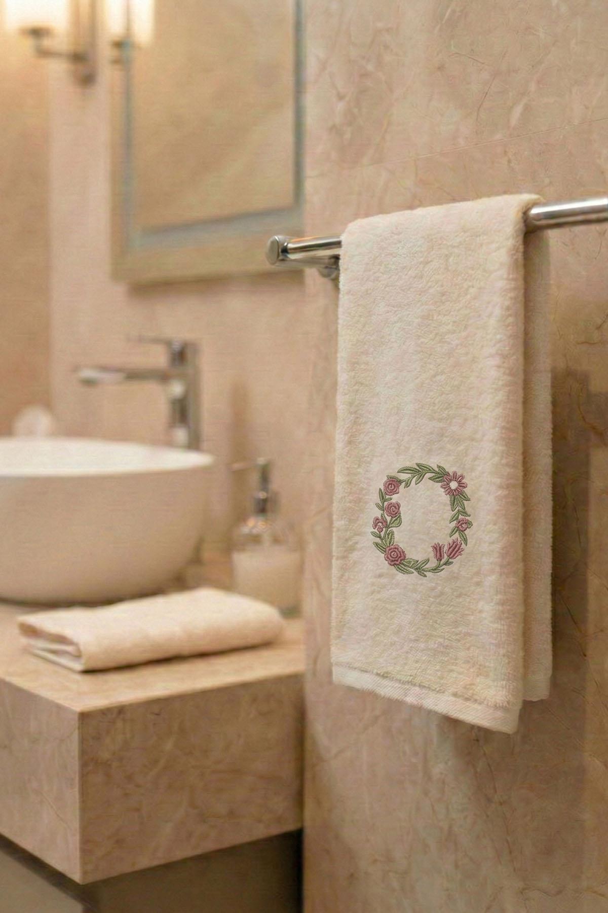 Monogrammed Bamboo Hand Towel (50 x 90 cm)