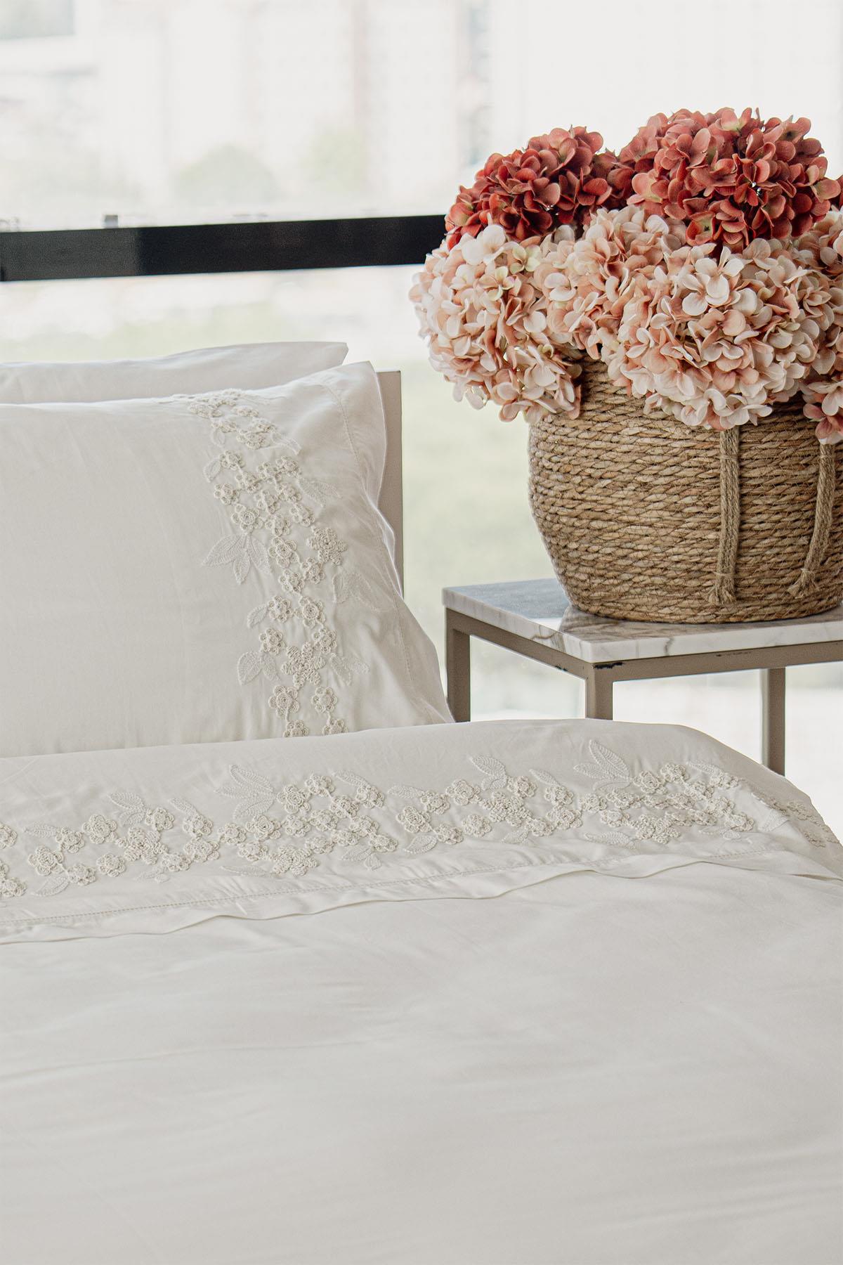 Authentic Floral Embroidered Cotton Satin Double 6-Piece Duvet Cover Set