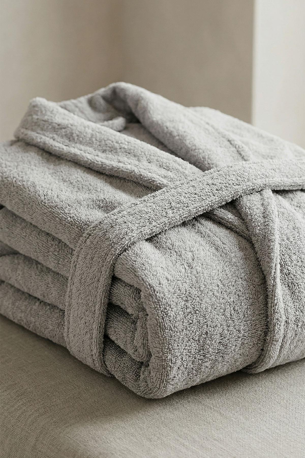 Petna Men's Cotton Bathrobe