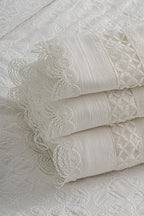 Queen Embroidered Face Towel (50 x 90 cm)