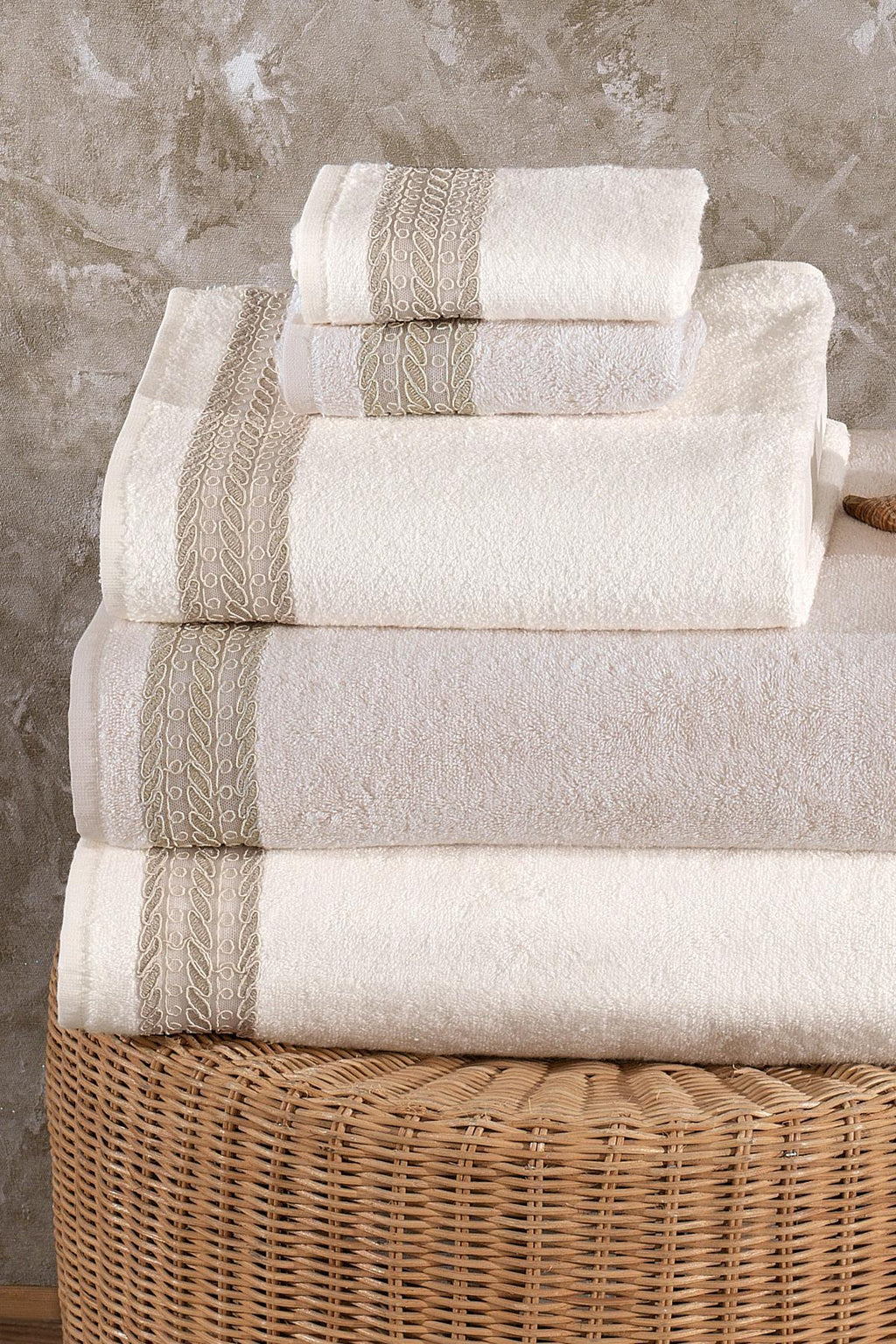 Rasta Nakışlı Banyo Havlusu (90 x 150 cm) - Nazik Home - Yuvama Değer!