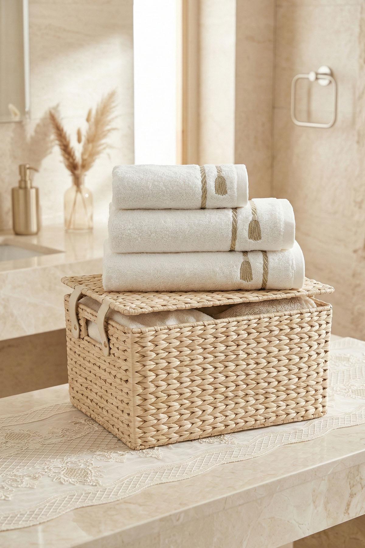 Rom Nakışlı El Havlusu (30 x 50 cm)