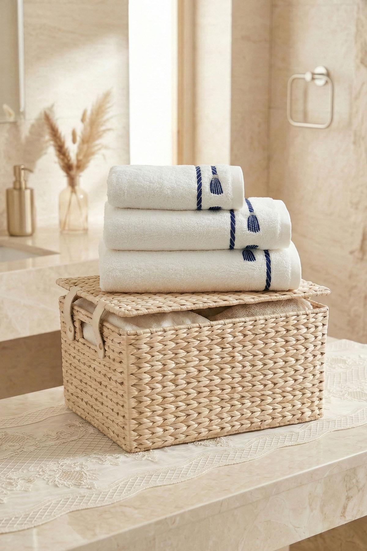 Rom Nakışlı Yüz Havlusu (50 x 90 cm)