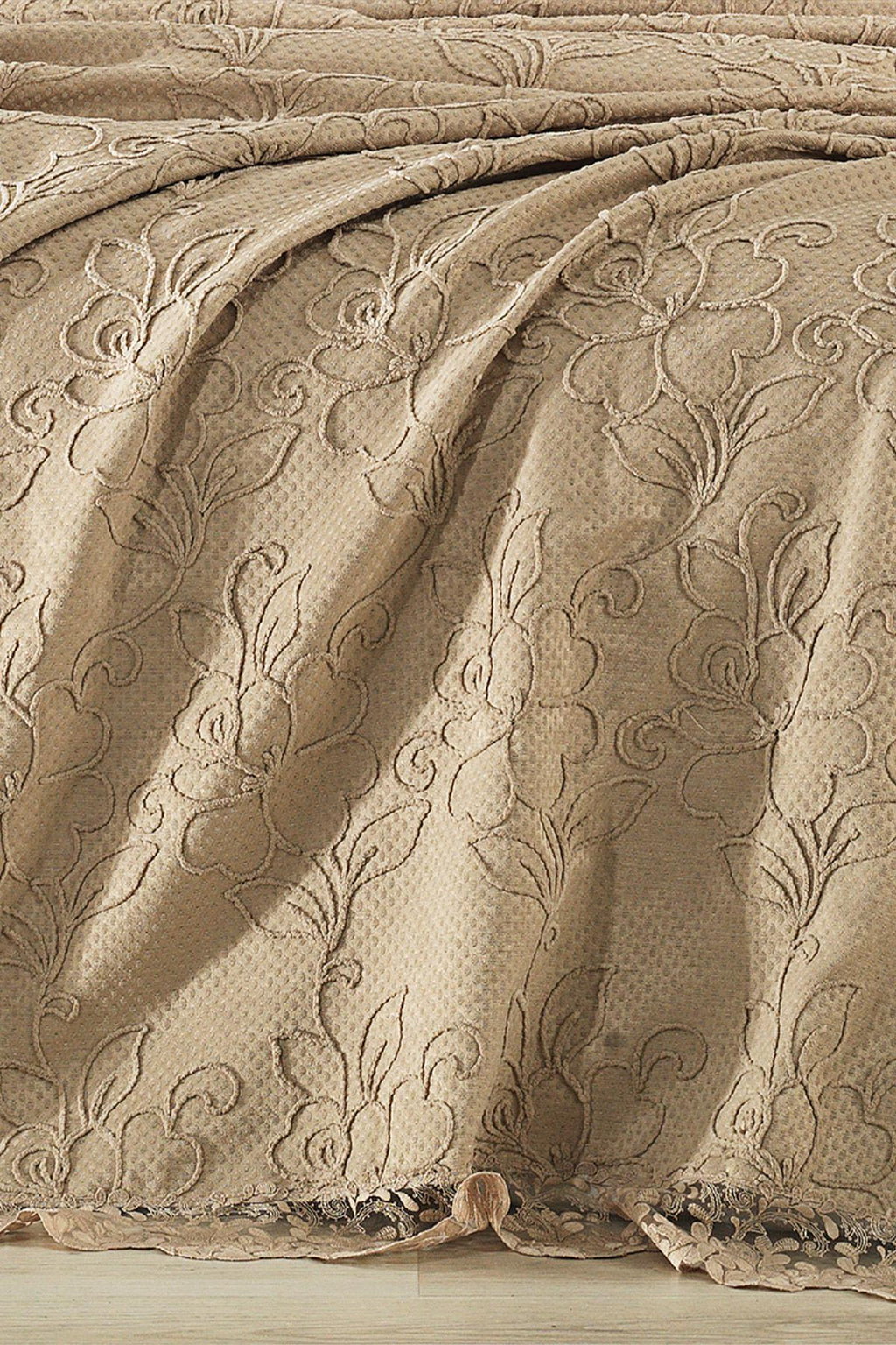 Rosella Lace Trimmed Double 7-Piece Duvet Cover + Quilt Set