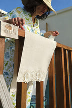 Sedef Çiçek Dantelli El Havlusu (30 x 50 cm) - Nazik Home - Yuvama Değer!