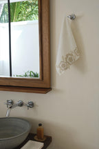 Sedef Çiçek Dantelli El Havlusu (30 x 50 cm) - Nazik Home - Yuvama Değer!