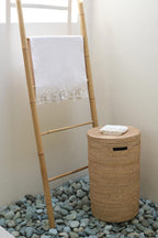 Sedef Çiçek Dantelli El Havlusu (30 x 50 cm) - Nazik Home - Yuvama Değer!