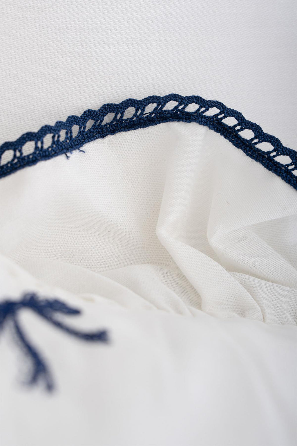 Serena Bow Embroidered Cotton Satin King Size 6-Piece Duvet Cover Set