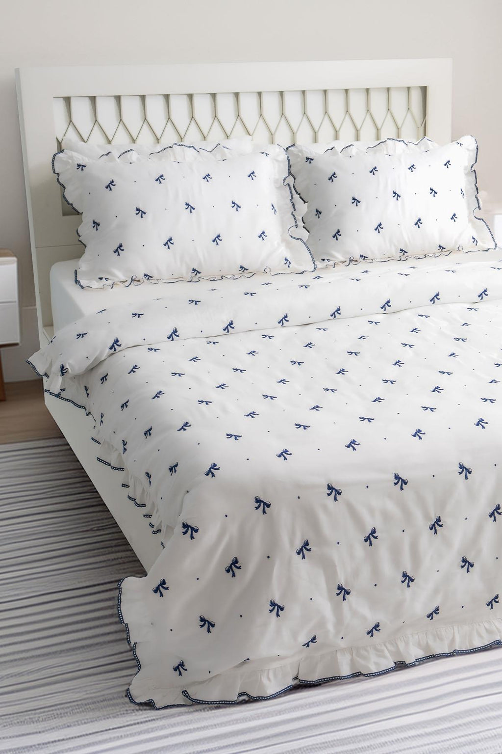 Serena Bow Embroidered Cotton Satin Double 6-Piece Duvet Cover Set