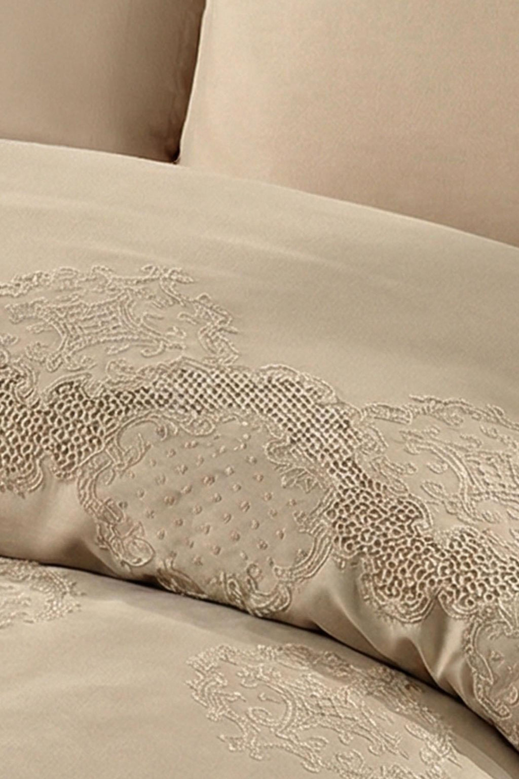 Simena Embroidered Cotton Satin Super King Size 6-Piece Duvet Cover Set