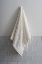 Viral Fringed Embroidered Hand Towel (30 x 50 cm)