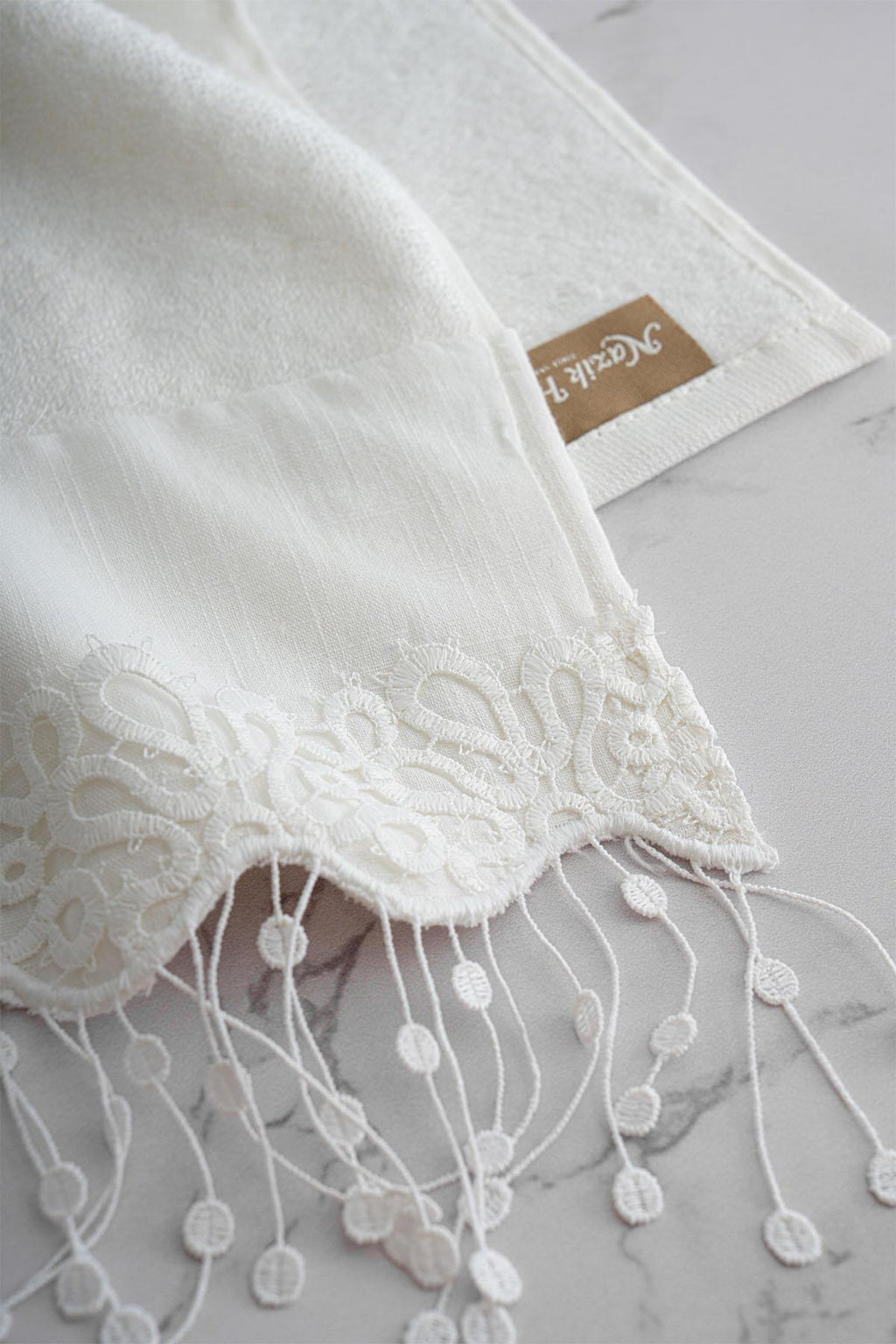 Viral Fringed Embroidered Face Towel (50 x 90 cm)