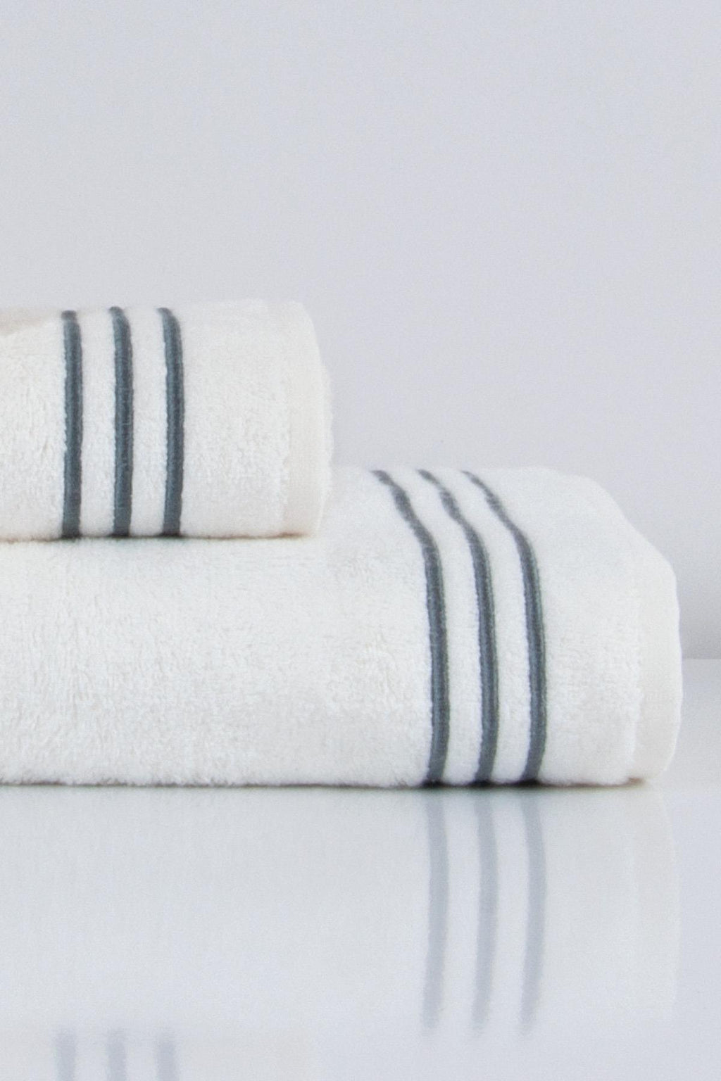 Zen Çizgi Nakışlı El Havlusu (30 x 50 cm) - Nazik Home - Yuvama Değer!